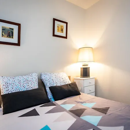 Appartement Aux Jardins De L'hotel De - Hypercentre Avec Parking Prive Rouen