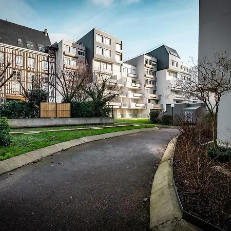 Appartement Aux Jardins De L'hotel De - Hypercentre Avec Parking Prive *