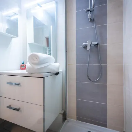 Aux Jardins De L'hotel De - Hypercentre Avec Parking Prive * Rouen