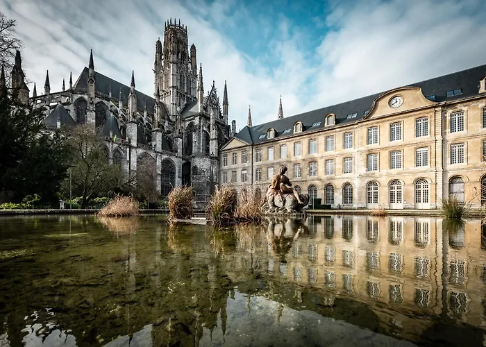 公寓 Aux Jardins De L'hotel De - Hypercentre Avec Parking Prive *