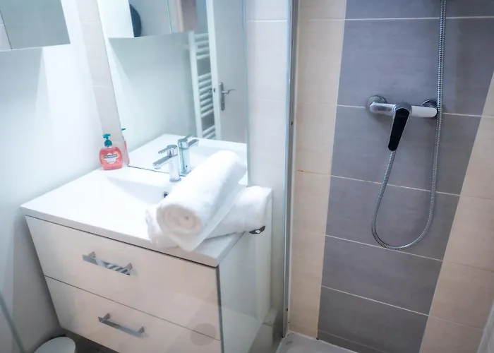 Aux Jardins De L'hotel De - Hypercentre Avec Parking Prive * 鲁昂