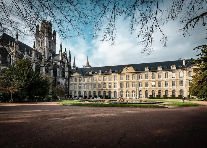 Aux Jardins De L'hotel De - Hypercentre Avec Parking Prive 公寓 鲁昂